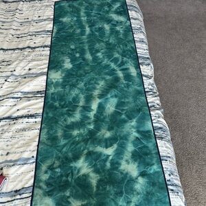 Manduka Tie Dye Green and Blue Grippy Yoga towel